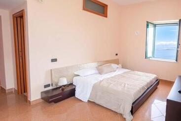 膳宿费 Casa Mareluna