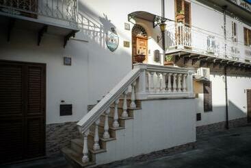 بنسيون Guest House A Portapalermo