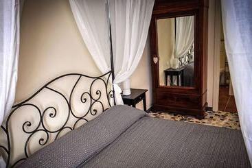 住宿加早餐  U Campanin