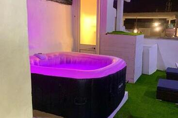 צימר Centro Storico Rooms