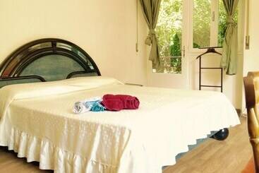 B&b The Green Corner S Hangout