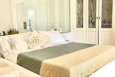 ベッドアンドブレックファースト Relais Grottone