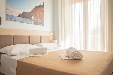 Statera Hotel Village