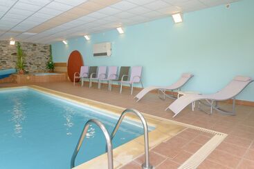 ホテル Logis Hôtels   Hostellerie Des Lauriers   Hôtel Et Restaurant