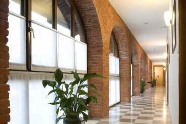 ホテル Albergo La Corte Albertina