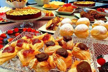 בית מלון כפרי Golden Star