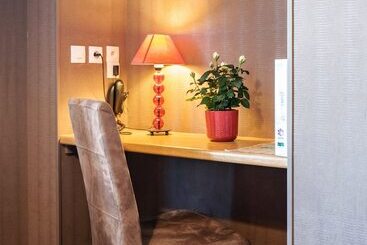 ホテル Les Trois Rois