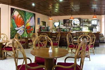 هتل Mariposa