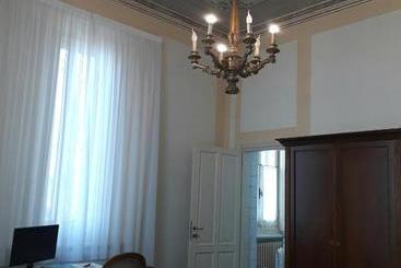 هتل Villa Viola