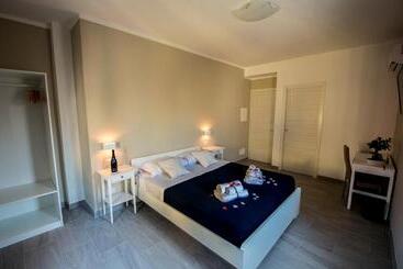 민박 Cosmo Rooms A Pochi Passi Da Tropea