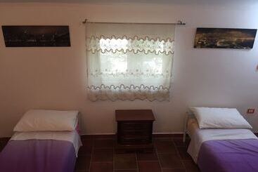 مبيت وإفطار Casale Rendine