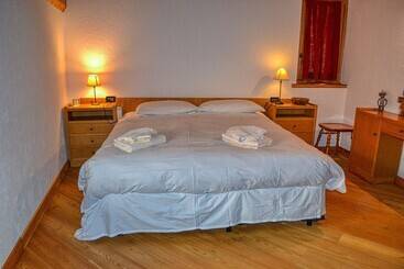 ベッドアンドブレックファースト Baita Le Broue