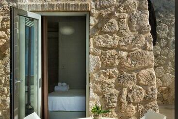 ベッドアンドブレックファースト Daedalium Cultural Resort