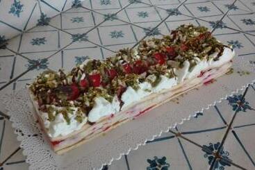 تختخواب و صبحانه La Casa Del Gelsomino