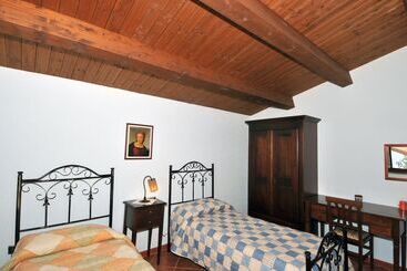 فندق ريفى Agriturismo Civarra