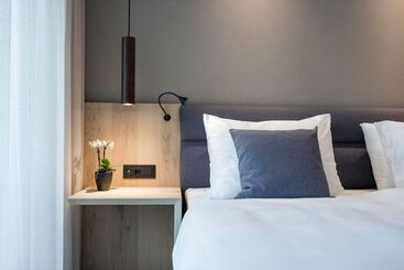 Vinea   Suites & Apartments