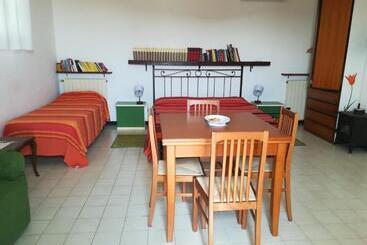 مبيت وإفطار Antemare