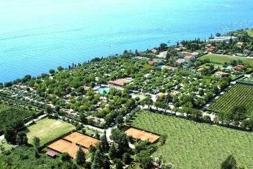 בית מלון כפרי Sereno Camping Holiday