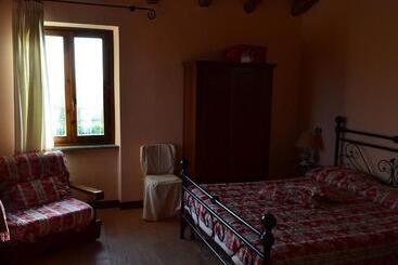 Сельский дом Le Macchie