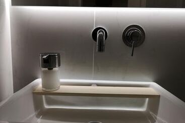 تختخواب و صبحانه Inn Comfort