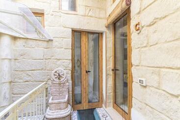 Пансион Dimora Corte Antica Scorrano