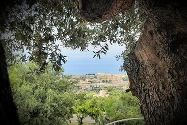 مسافرخانه Pian Delle Vigne