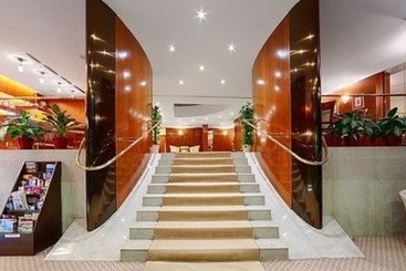 هتل Duke Romana City Center