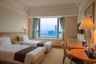 هتل Ramada Hong Kong Grand View