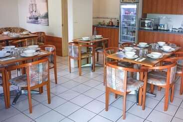 هتل Heritage Cairns