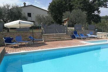کلبه Agriturismo Sole Luna