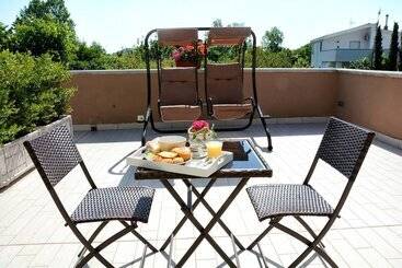تختخواب و صبحانه Sylva Mala Home