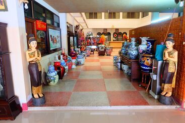 호텔 Thairungruang Backpackers Suratthani