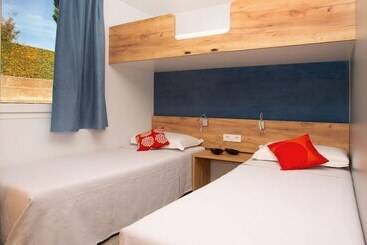 호텔 Floating Resort