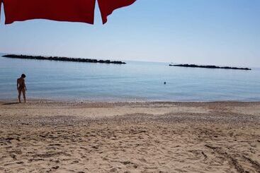 ホテル Ambruosi Village Resort & Spa