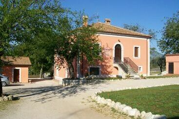 Сельский отель Agriturismo La Palazza