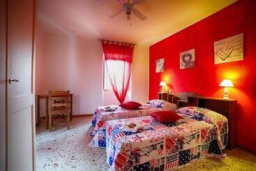 فندق ريفى Fattoria La Cona