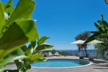 קוטג'' La Sorgente Country House