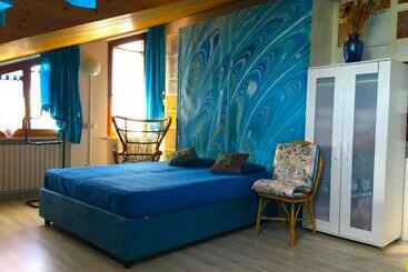 پانسیون Mansarda Seaview