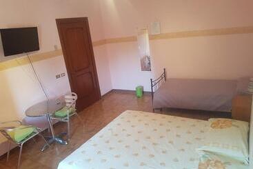 Bed and Breakfast Leopardi