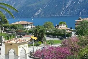 هتل Villa Grazia