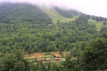 Отель Camping Yoghi E Bubu