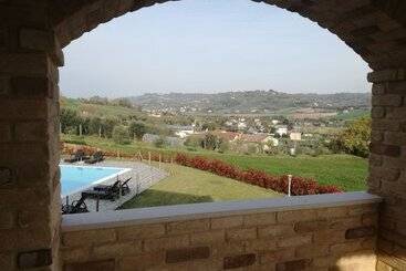 بنسيون Casalfarano