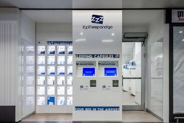 בית מלון כפרי Resting Pods   Zzzleepandgo Bgy Airport