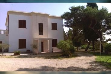 コテージ Masseria Belvedere