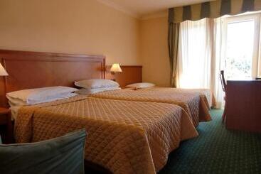 בית מלון כפרי Premeno