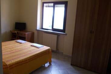 בית מלון כפרי Albergo Il Chiostro