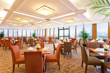 Crowne Plaza Nanjing Hotel & Suites