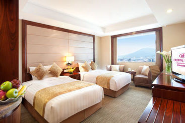 Crowne Plaza Nanjing Hotel & Suites