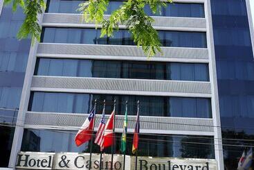 Отель Boulevard