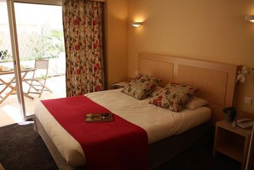 هتل Les Suites Massena